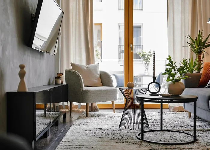 Main Station Art Apartment